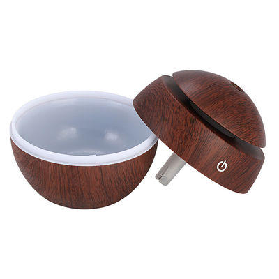 Andere functie Draagbare mini-ultrasoon USB 130ML houtkorrelvochtigmachine met ledlamp