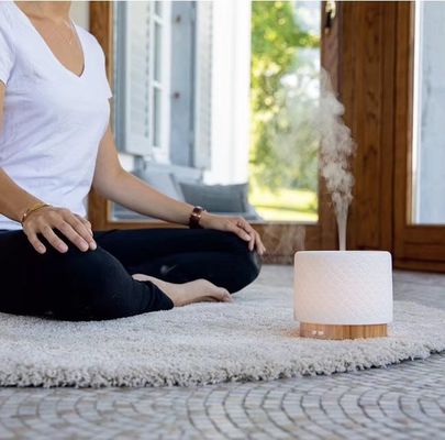 280 ml bamboe en keramische ultrasone elektronische diffuser voor een natuurlijke aroma-ervaring